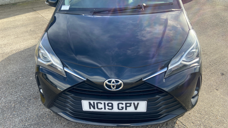 Toyota Yaris 1.5 VVT-i Icon Tech 5dr Petrol Hatchback